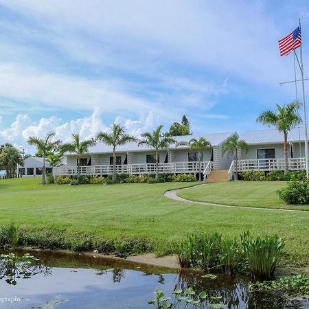 The Rivers Edge Motel LaBelle Εξωτερικό φωτογραφία