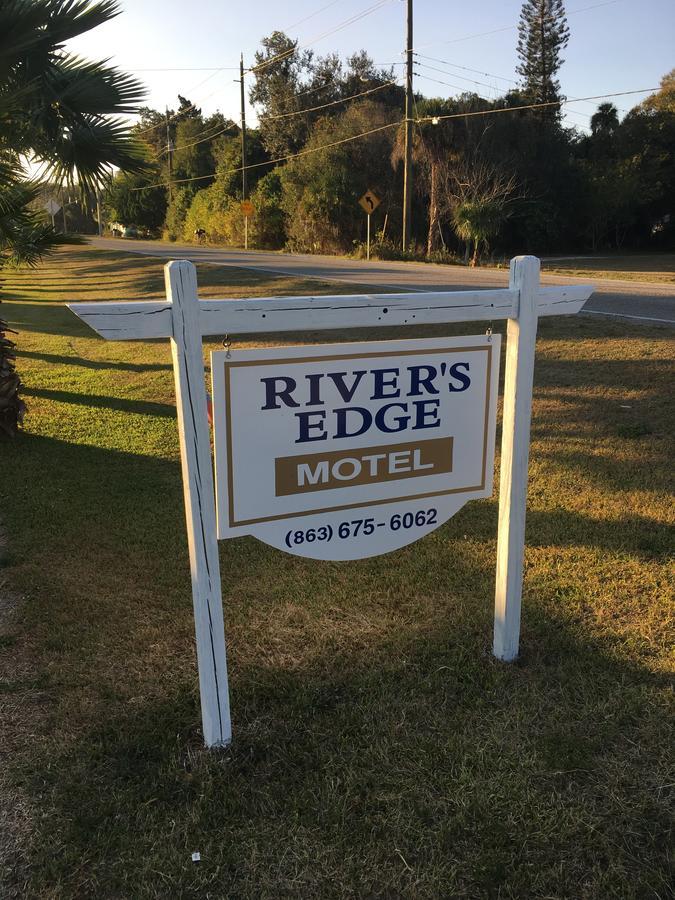 The Rivers Edge Motel LaBelle Εξωτερικό φωτογραφία