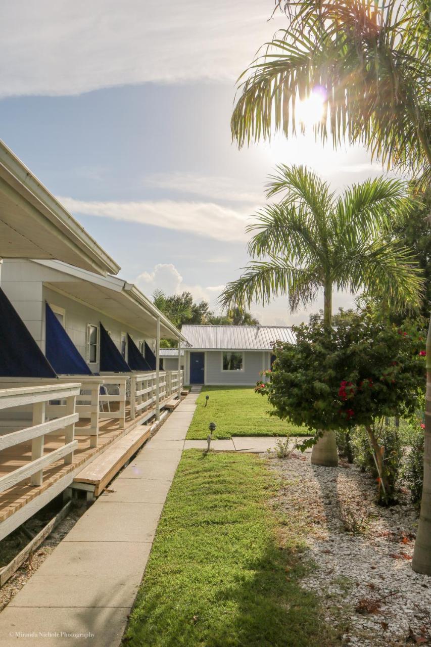 The Rivers Edge Motel LaBelle Εξωτερικό φωτογραφία